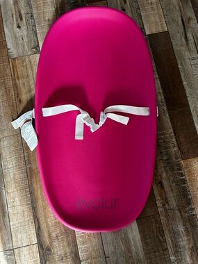 evolur pink changing mat. NWT